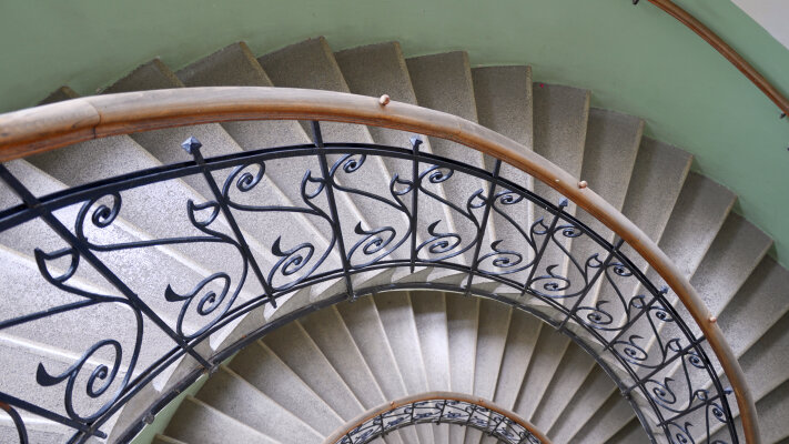 Wendeltreppe oder Spindeltreppe – Wo liegt der Unterschied? - 